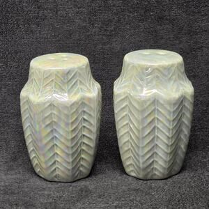 Retro Pearl Chevron Patterned Ceramic Salt & Pepper Shaker Kitchen Decor